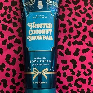Bath & Body Works Frosted Coconut Snowball lotion